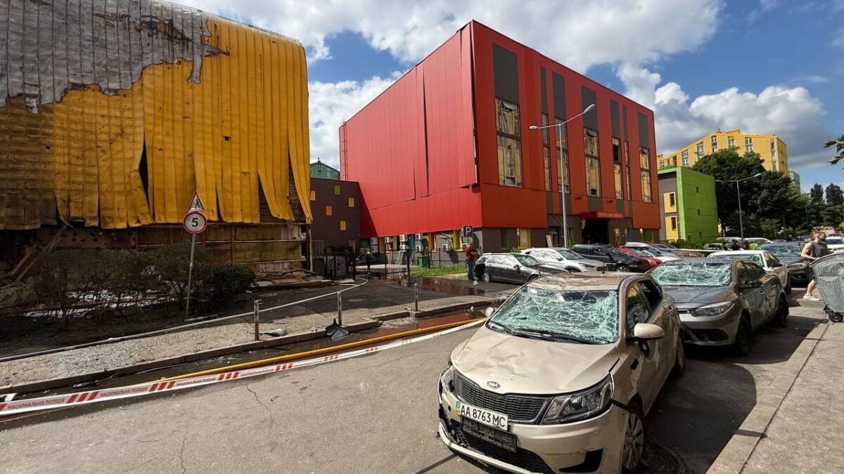 Пожежа у будівлі Академії А+ в ЖК Комфорт Таун