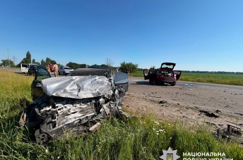 Наслідки смертельної ДТП з двома легковими автомобілями на Бориспільщині