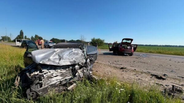 Наслідки смертельної ДТП з двома легковими автомобілями на Бориспільщині