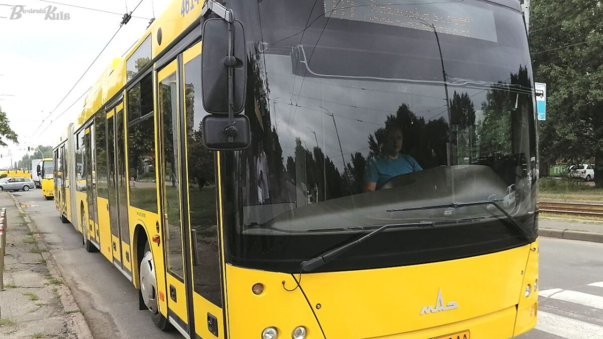 Схема маршрутів громадського транспорту Києва