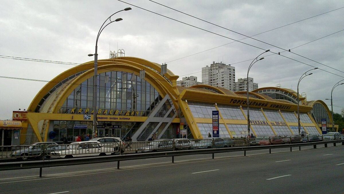 Караваєві дачі