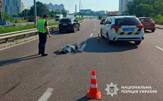 Місце смертельної ДТП в Оболонському районі Києва