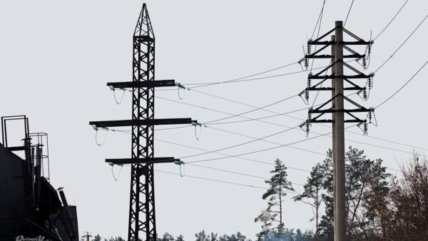 Міністерство енергетики України та тарифи на електроенергію і газ