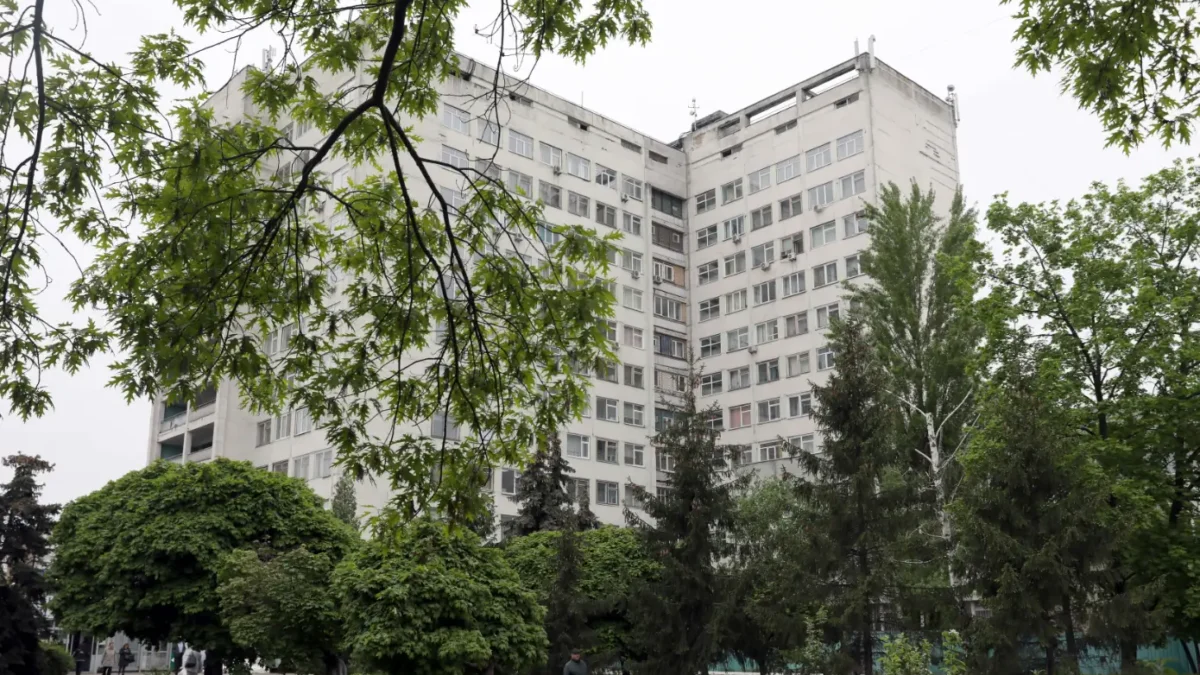 Будівля Київської міської клінічної лікарні швидкої медичної допомоги, де помер військовий Сергій Кузнєцов