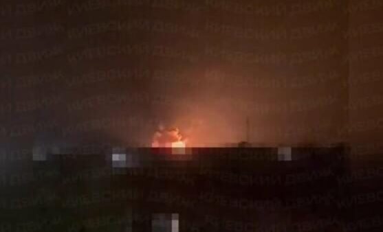 Наслідки балістичної атаки в Києві