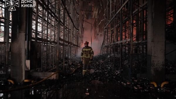 Наслідки російської нічної атаки на склади в Київській області
