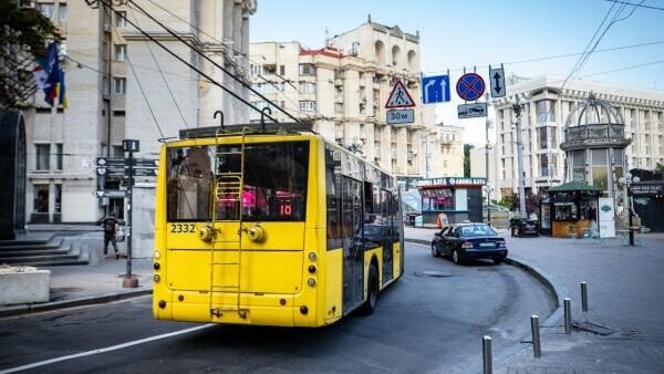 Змінений рух автобусів у Києві через перекриті вулиці