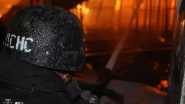 Пошкоджений приватний будинок у Голосіївському районі Києва