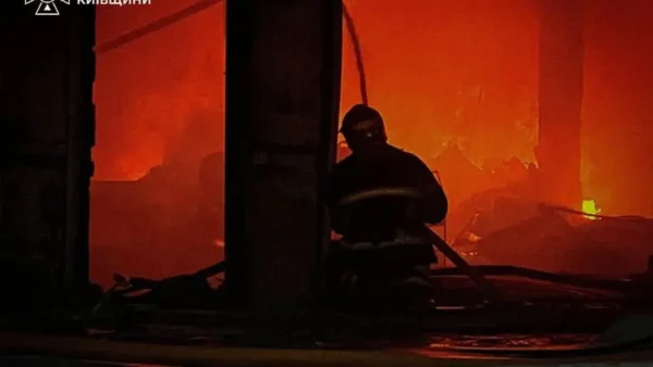 Пошкоджений склад у Броварському районі після атаки БпЛА