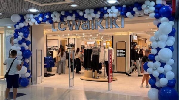 Фасад магазину LC Waikiki у ТРЦ Гермес Біла Церква
