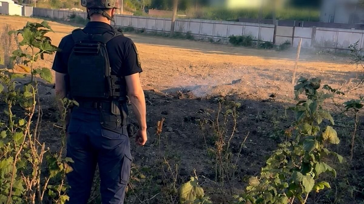 Наслідки обстрілу у Броварському районі Київської області