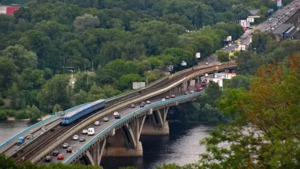 Міст Метро в Києві, ремонтні роботи