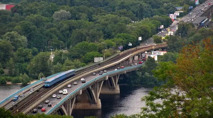 Міст Метро в Києві, ремонтні роботи