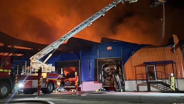 Зруйновані склади в Київській області після ракетного удару