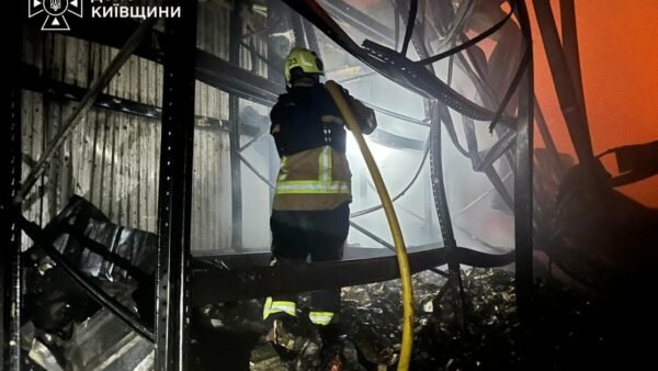 Наслідки повторного удару по складу в Бориспільському районі
