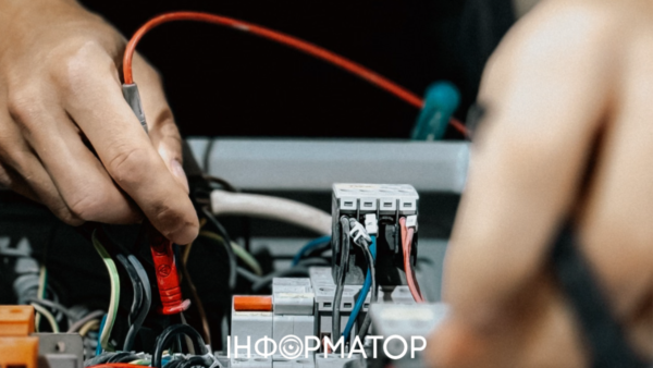 Пошкоджений інтернет-кабель або вузол мережі Etherlink