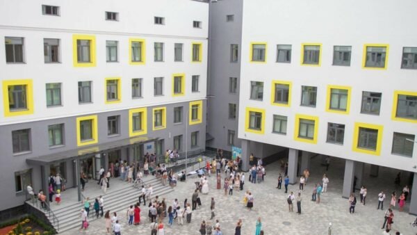 Рейтинг шкіл Києва за результатами НМТ-2026