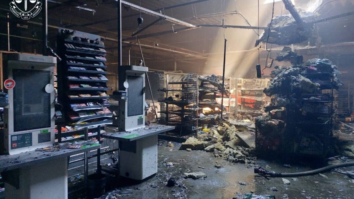 Пошкоджений ТРЦ Lavina Mall після атаки