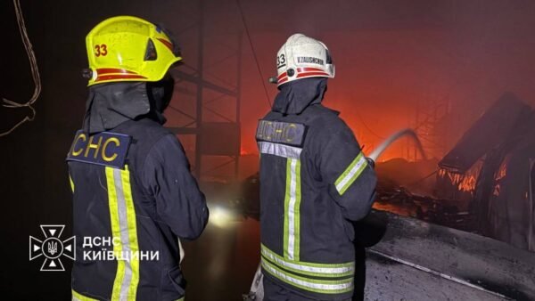 Пошкоджені цивільні об'єкти в Київській області після атаки дронів