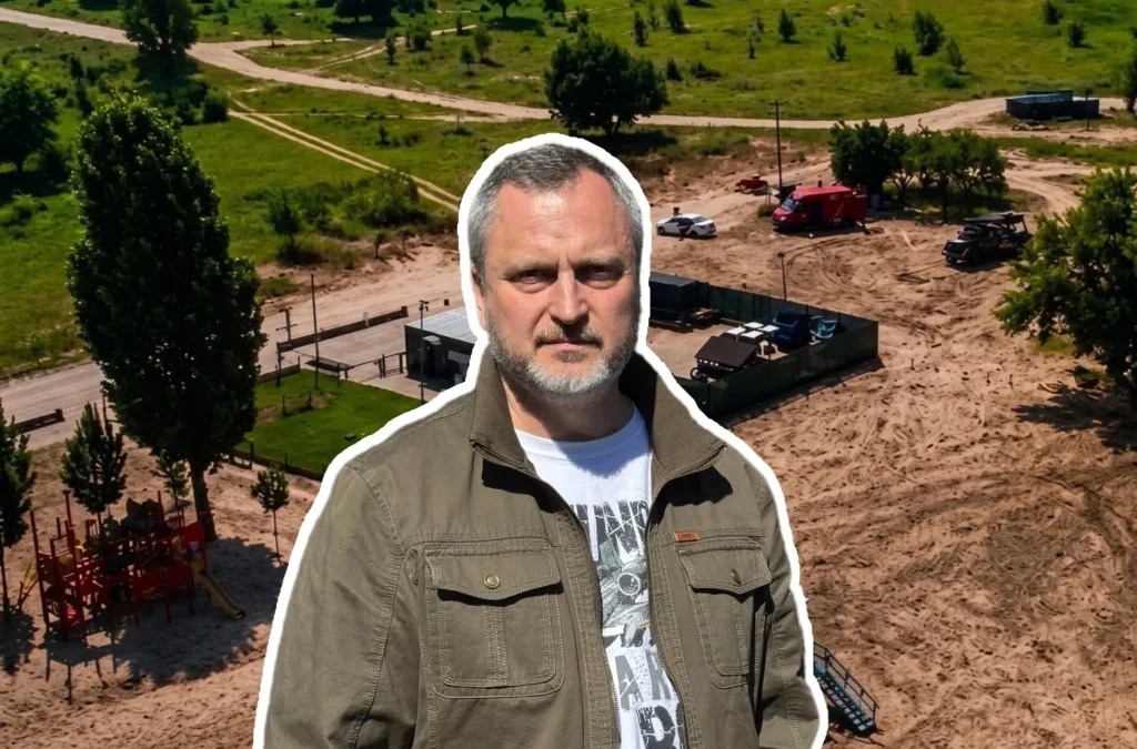 Колаж із зображенням Вячеслава Савицького, ексгендиректора КП Плесо