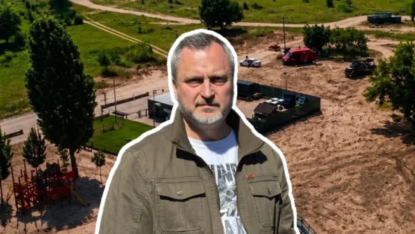 Колаж із зображенням Вячеслава Савицького, ексгендиректора КП Плесо