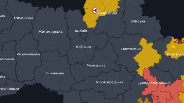 Наслідки падіння уламків БпЛА у Дніпровському районі Києва