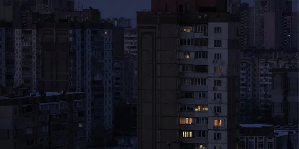 Кияни готуються до можливого тимчасового переміщення через відсутність опалення