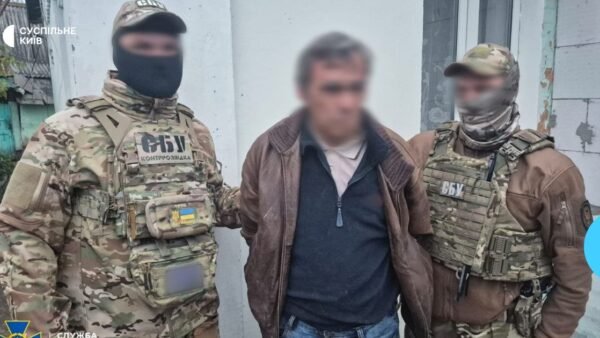 Затримання водія за підозрою у державній зраді на Київщині