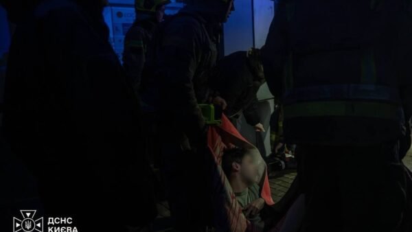 Наслідки російського обстрілу Києва