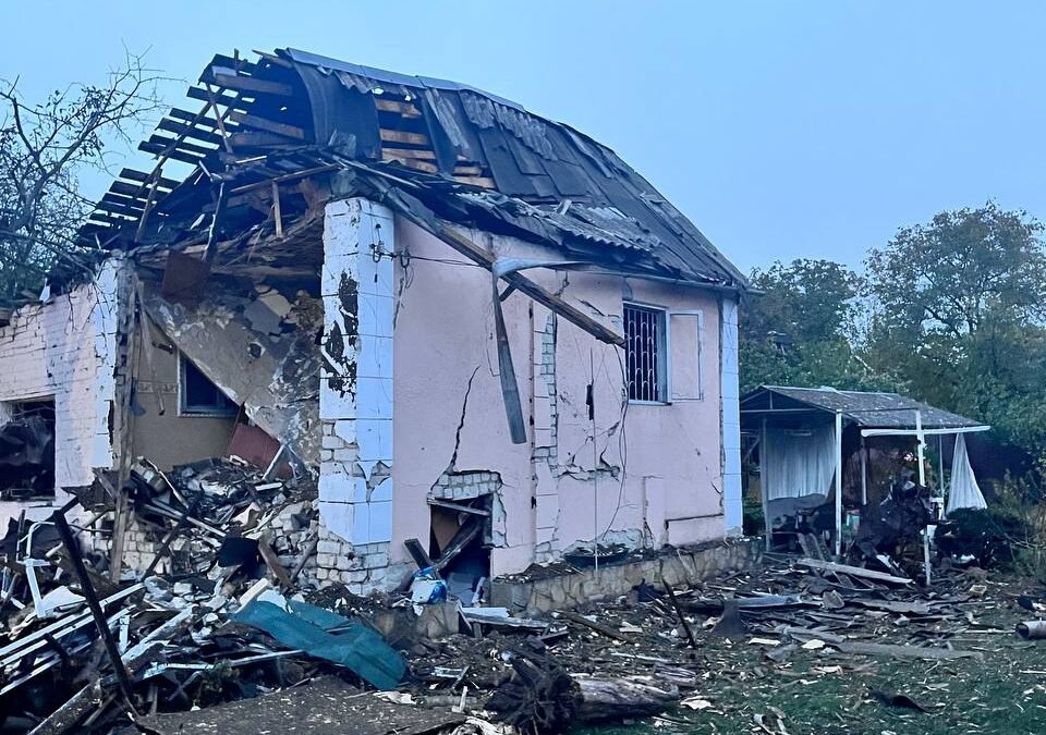 Велика вирва на місці житлової забудови у Дніпровському районі Києва