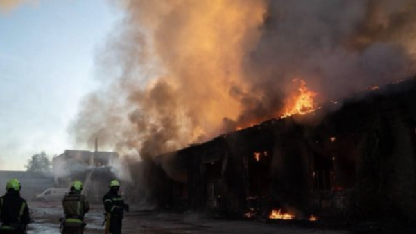 Пожежа на підприємстві в Бучанському районі після атаки БпЛА